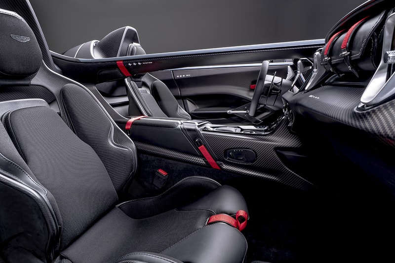Aston Martin V12 Speedster Official First Look Release Information £765,000 GBP Deliveries 2021 AM Unique Limited to 88 Units Special Edition Supercar Performance Rare Roofless Windowscreenless 