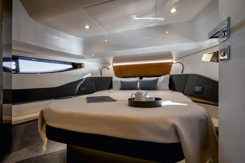 azimut yachts francesco struglia design mercury racing horsepower speedboat day sailor dayboat miami yacht show