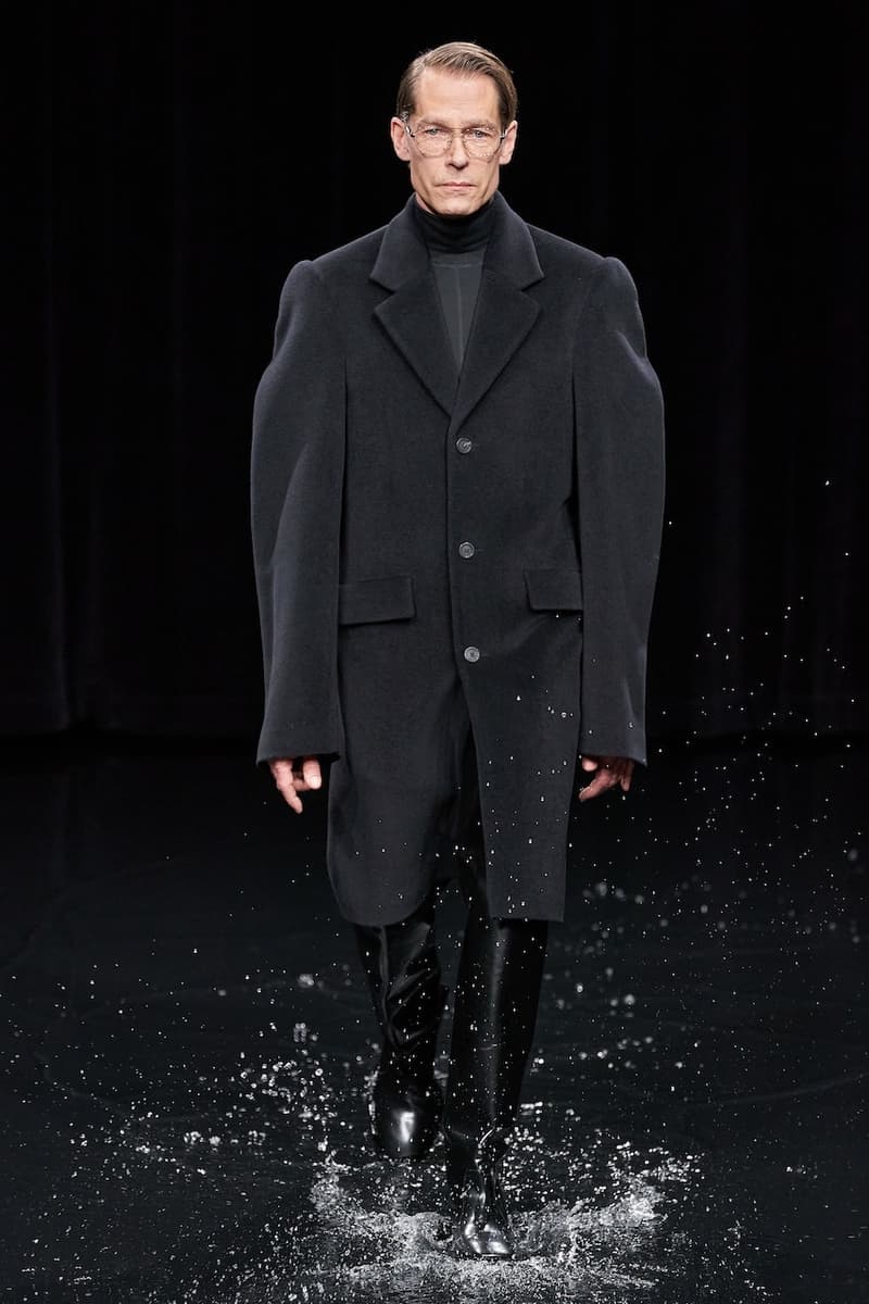 Balenciaga Fall/Winter 2020 fw20 Runway Show Paris Fashion Week Climate Change  Demna Gvasalia Menswear Womenswear collection