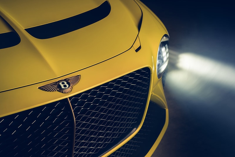 Bentley Mulliner Bacalar "Barchetta" Design One-of-12 Limited Edition Coachbuilt Grand Tourer Sports Super Car Announcement News British Engineering Luxury Performance Vehicle $2m USD Roofless Driving Experience 6.0-liter W12 TSI