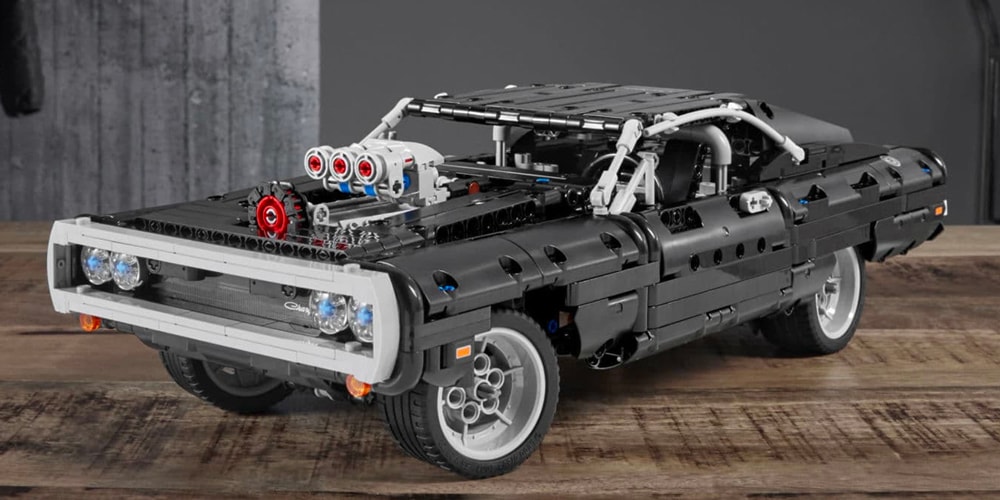 Lego constructor Fast Furious, 1970 Dodge Charger R T in hand of
