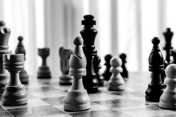 9 Classic Board Games to Play When Your Mind Needs a Break