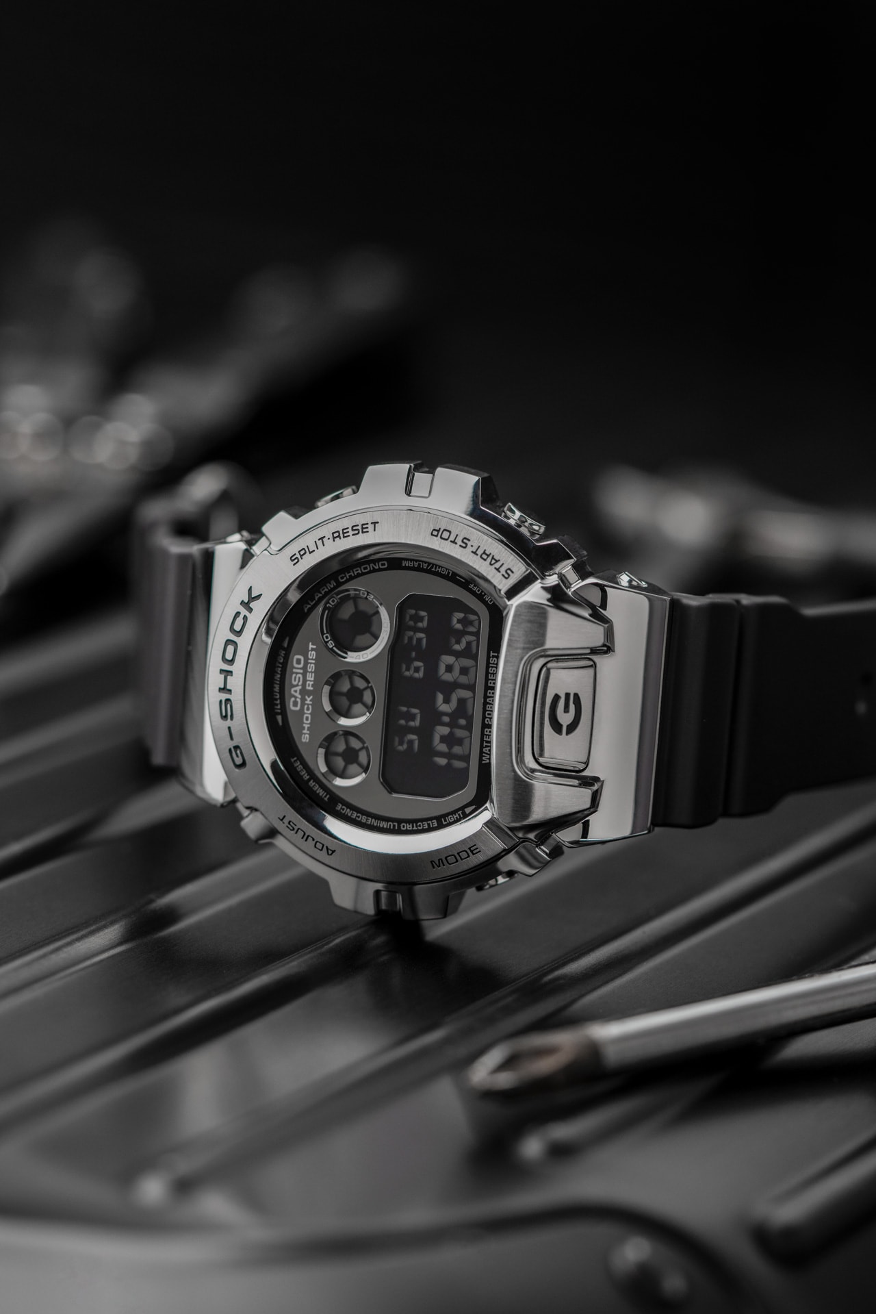 G-SHOCK GM-6900 series "Future Legends" Campaign Style Makers Groovers silver gold red watch timepiece 90s metal bezel