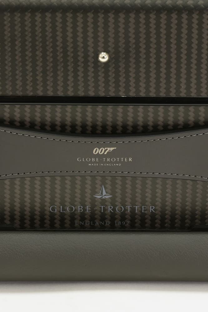 Globe-Trotter Limited Carbon Fibre James Bond: No Time To Die Trolley Case limited British Suitcase Trunk limited edition