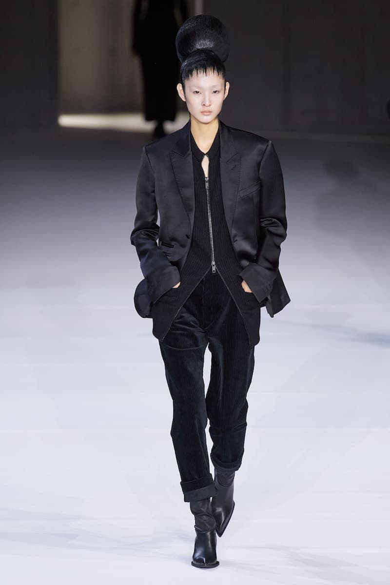 Haider Ackermann Fall/Winter 2020 Paris Fashion Week Runway Show Presentation Co-Ed Menswear Womenswear Looks Columbian-Born Paris-Based Eponymous Label Designer