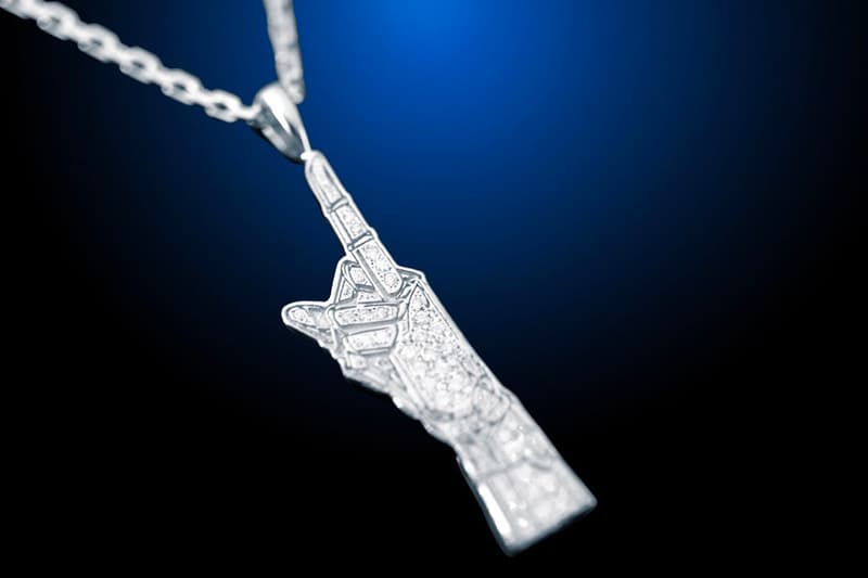 Hajime Sorayama EYEFUNNY Middle Finger Necklace Release Info Buy Price Shibuya PARCO 2G Studio Gold Silver Shibuya Parco