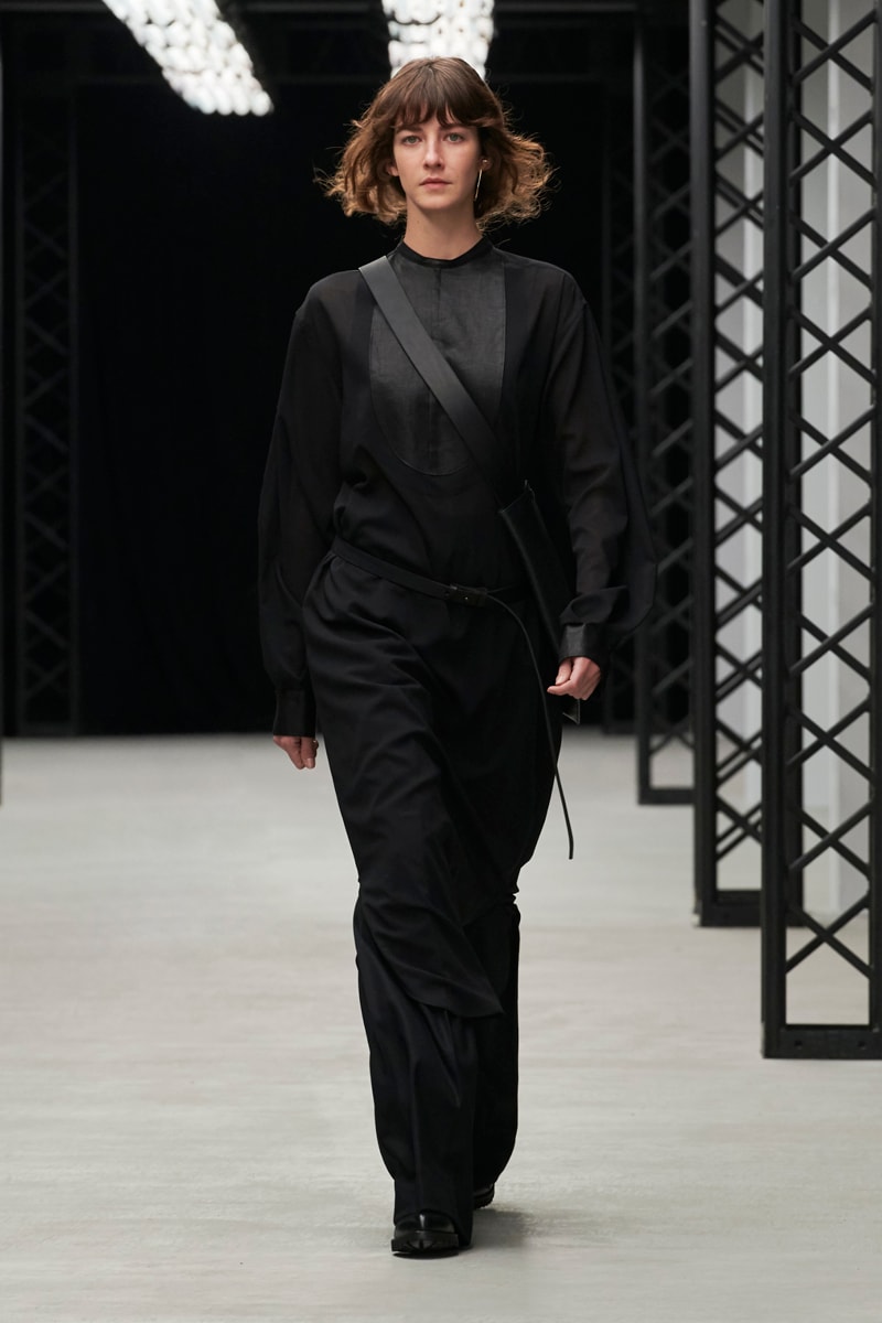 HYKE Fall/Winter 2020 Runway Collection adidas collaboration military coats jackets skirts speckled knitwear bags ponchos brown green black white 