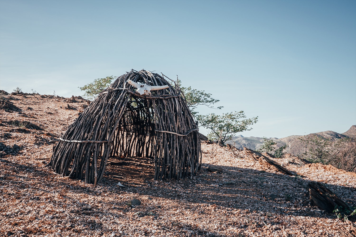New Land Rover Defender in Namibia James Bond 2020 007 Africa South Africa Desert off-roading awd adventure 