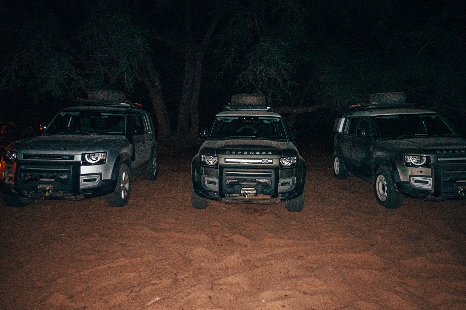 New Land Rover Defender in Namibia James Bond 2020 007 Africa South Africa Desert off-roading awd adventure 