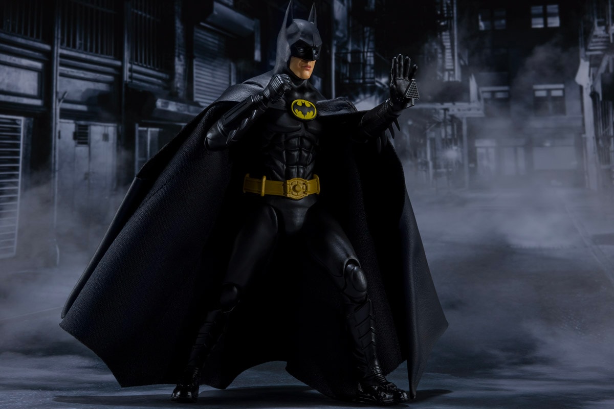 S.H. Figuarts Micahel Keaton 1989 Batman Figure Release Info Buy Price Tim Burton Tamashi Nations