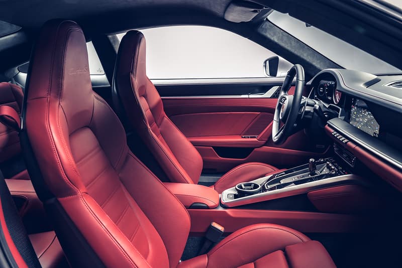 2021 Porsche 911 Turbo S & Turbo S Cabriolet Unveiled First Look German Automotive Engineering Supercar 3.8-liter flat-six engine turbocharged four wheel drive 4wd 640 bhp 590 pound-feet of torque 0-60mph 2.6 seconds convertible drop top sportscar