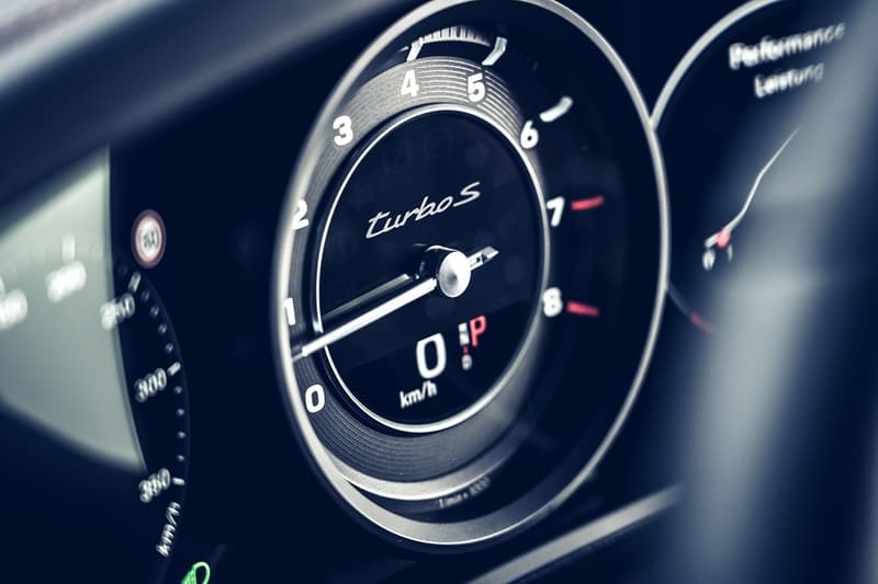 2021 Porsche 911 Turbo S & Turbo S Cabriolet Unveiled First Look German Automotive Engineering Supercar 3.8-liter flat-six engine turbocharged four wheel drive 4wd 640 bhp 590 pound-feet of torque 0-60mph 2.6 seconds convertible drop top sportscar