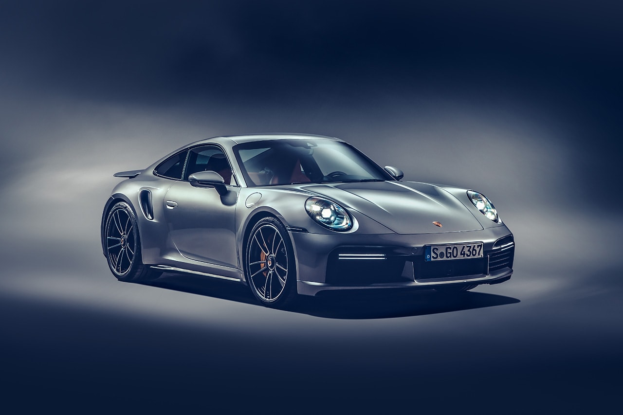 2021 Porsche 911 Turbo S & Turbo S Cabriolet Unveiled First Look German Automotive Engineering Supercar 3.8-liter flat-six engine turbocharged four wheel drive 4wd 640 bhp 590 pound-feet of torque 0-60mph 2.6 seconds convertible drop top sportscar 