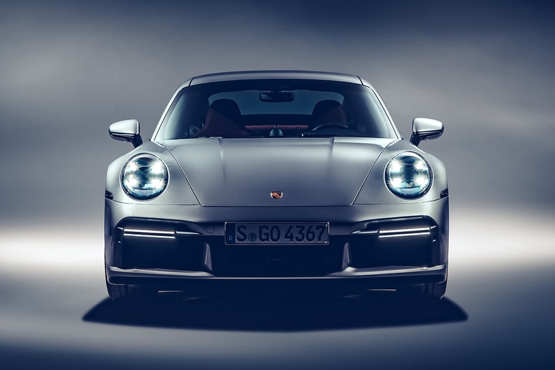 2021 Porsche 911 Turbo S & Turbo S Cabriolet Unveiled First Look German Automotive Engineering Supercar 3.8-liter flat-six engine turbocharged four wheel drive 4wd 640 bhp 590 pound-feet of torque 0-60mph 2.6 seconds convertible drop top sportscar 