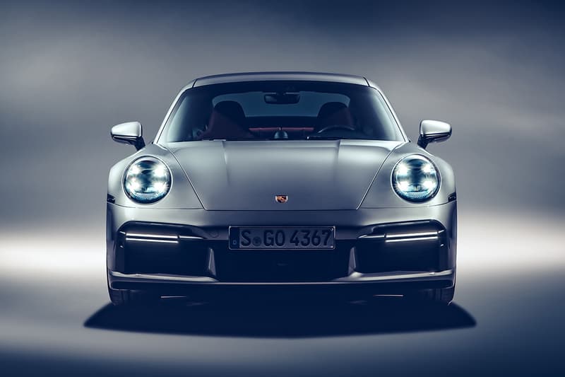 2021 Porsche 911 Turbo S & Turbo S Cabriolet Unveiled First Look German Automotive Engineering Supercar 3.8-liter flat-six engine turbocharged four wheel drive 4wd 640 bhp 590 pound-feet of torque 0-60mph 2.6 seconds convertible drop top sportscar
