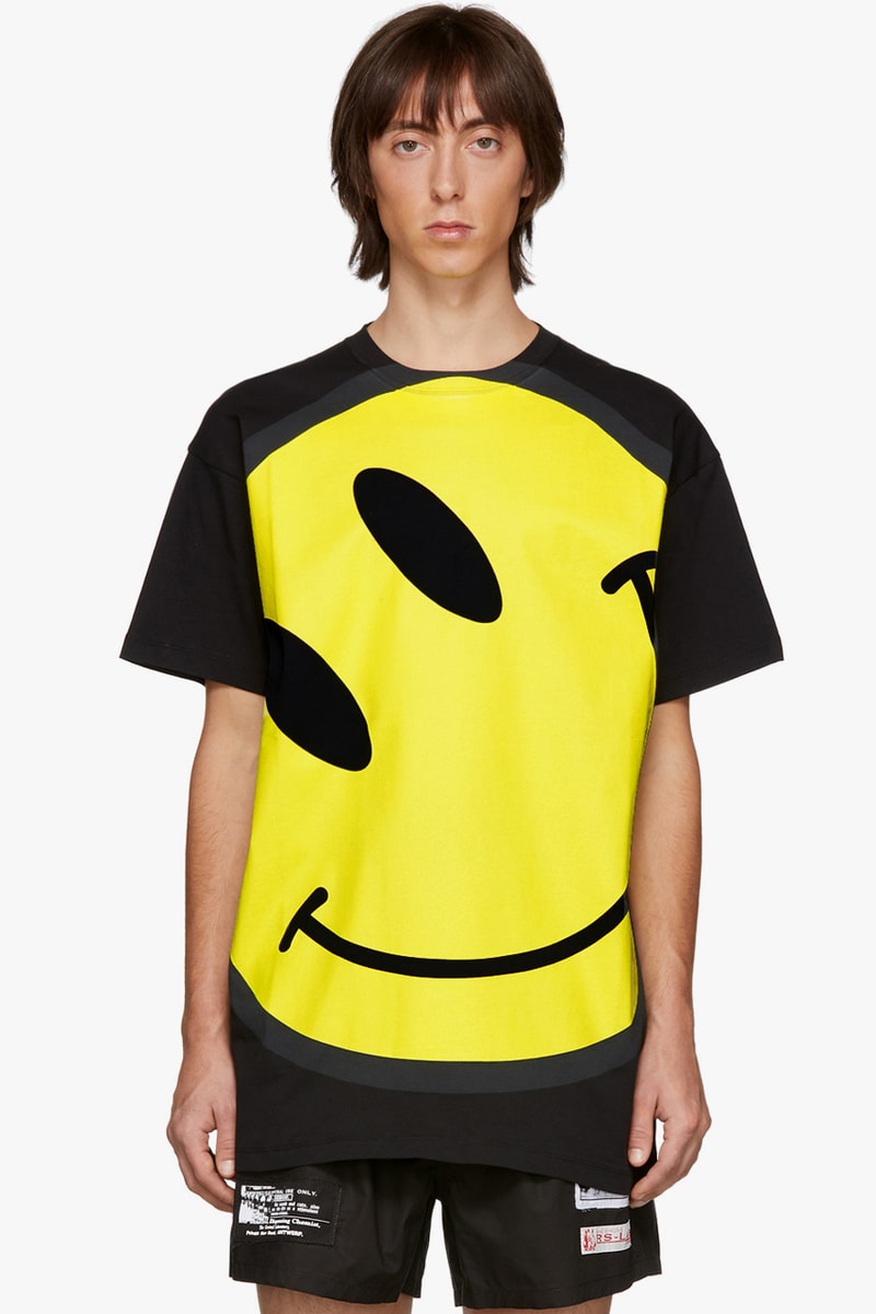Raf Simons Oversized Collage Smiley Sweater T shirt made in italy merino wool menswear streetwear spring summer 2020 collection capsule knitwear intarsia cartoon motif graphics