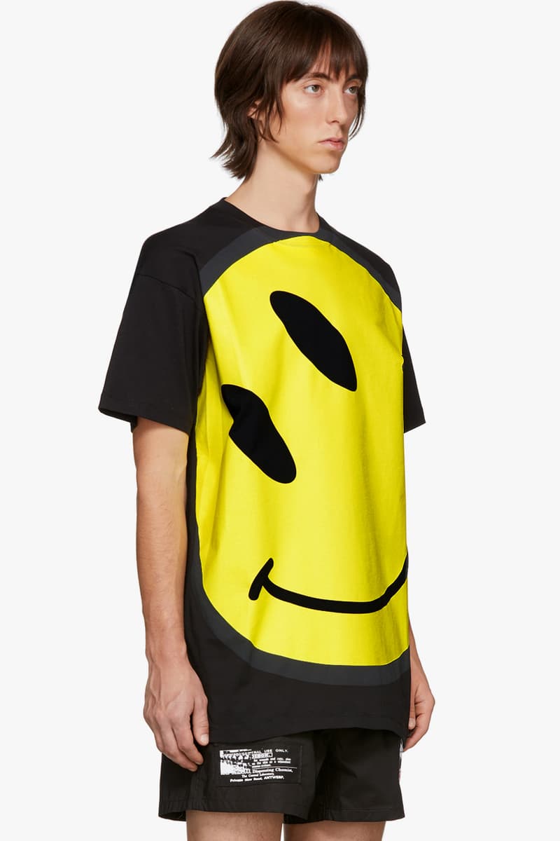 Raf Simons Oversized Collage Smiley Sweater T shirt made in italy merino wool menswear streetwear spring summer 2020 collection capsule knitwear intarsia cartoon motif graphics