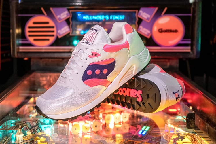 Saucony Jazz 4000 OG Gets Funky White and Pink Design