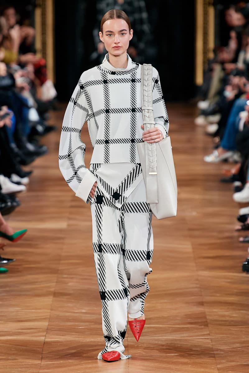 stella mccartney fall winter 2020 fw20 collection runway show paris fashion week vegan fur free leather free 