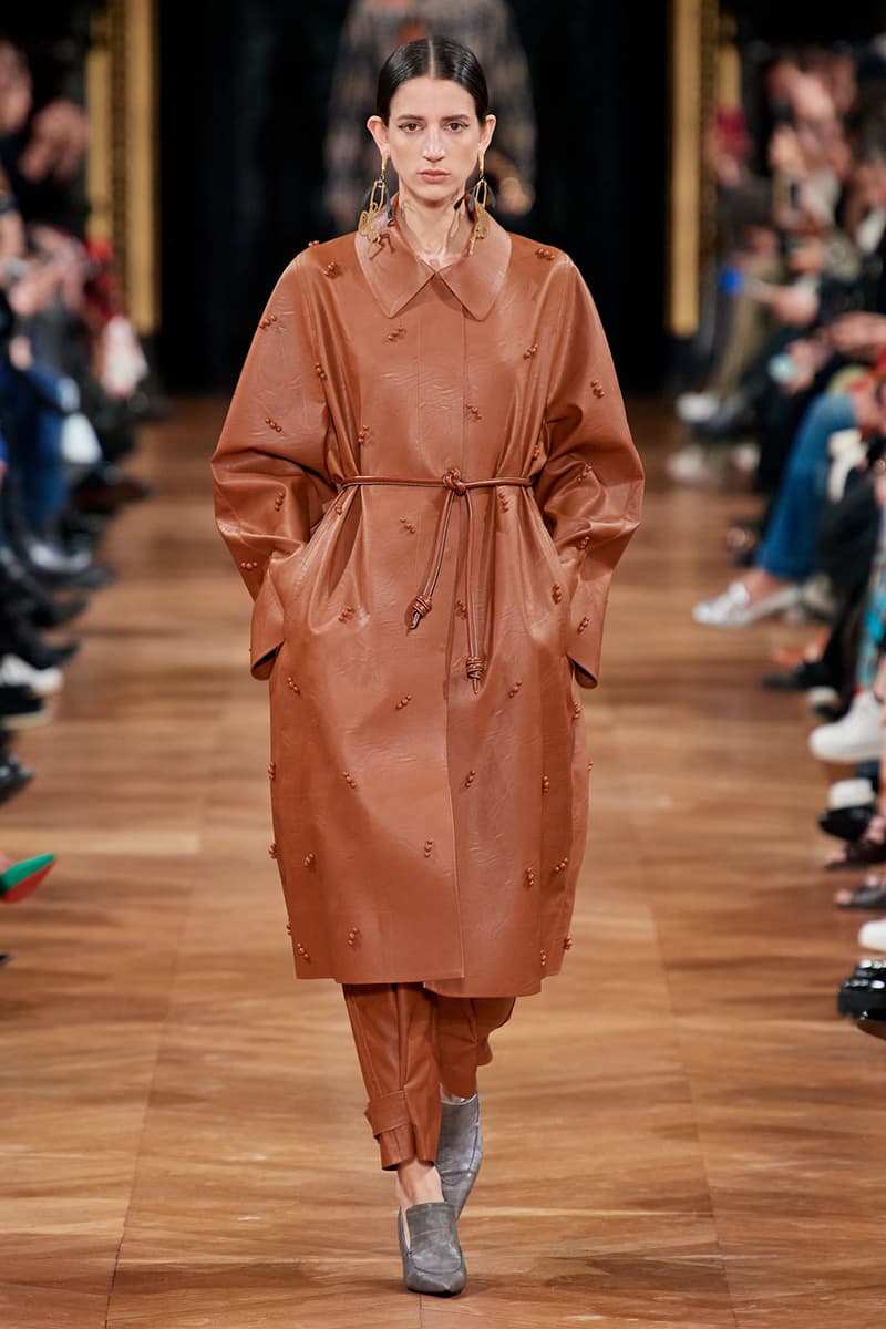 stella mccartney fall winter 2020 fw20 collection runway show paris fashion week vegan fur free leather free