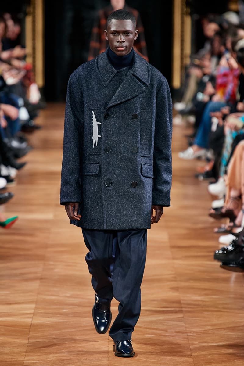 stella mccartney fall winter 2020 fw20 collection runway show paris fashion week vegan fur free leather free
