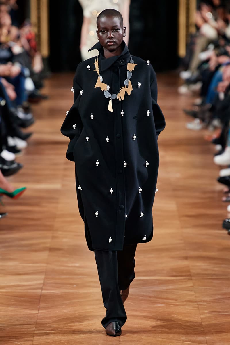 stella mccartney fall winter 2020 fw20 collection runway show paris fashion week vegan fur free leather free 