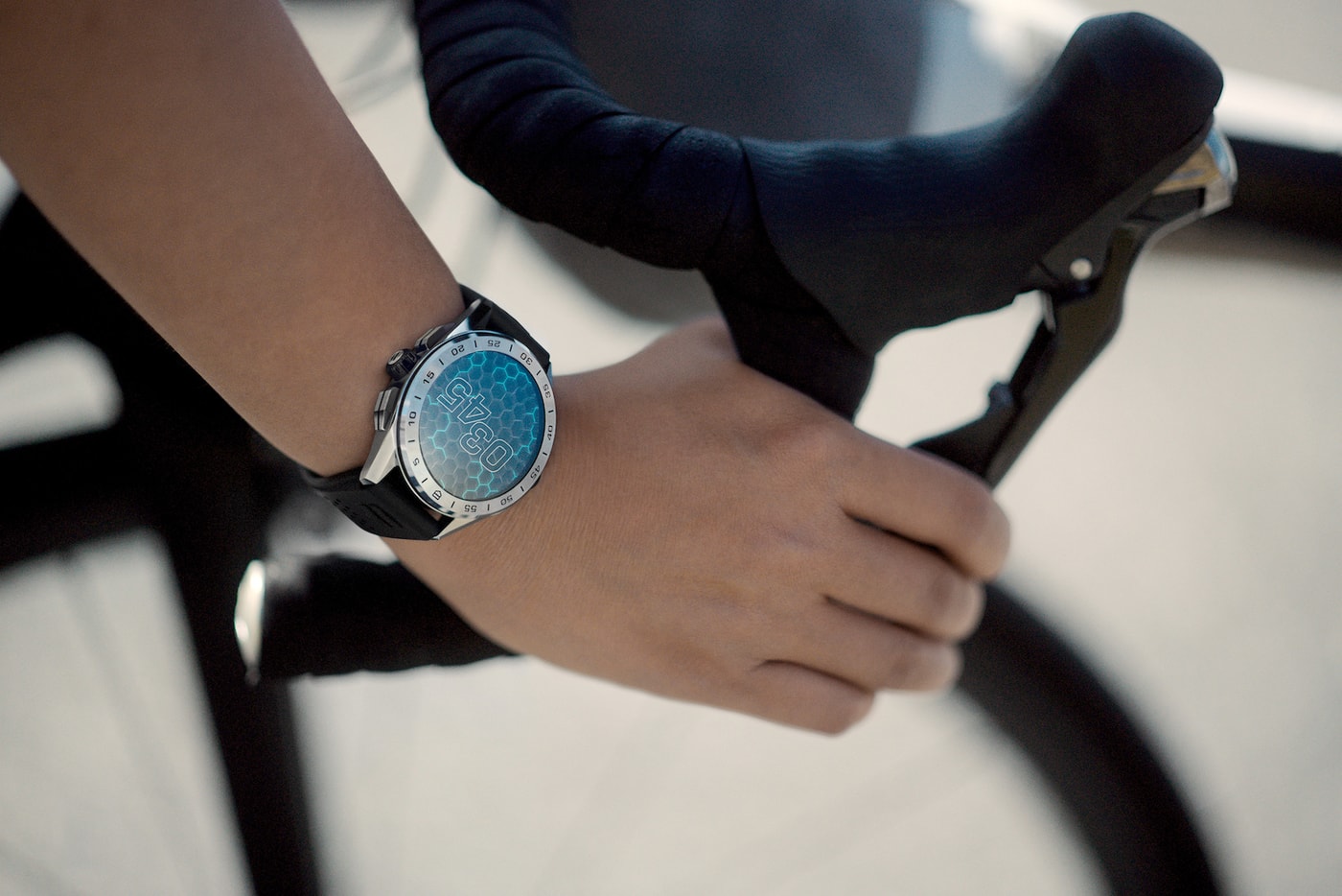 tag heuer new generation connected timepiece watch range sports performance technical physical digital sports