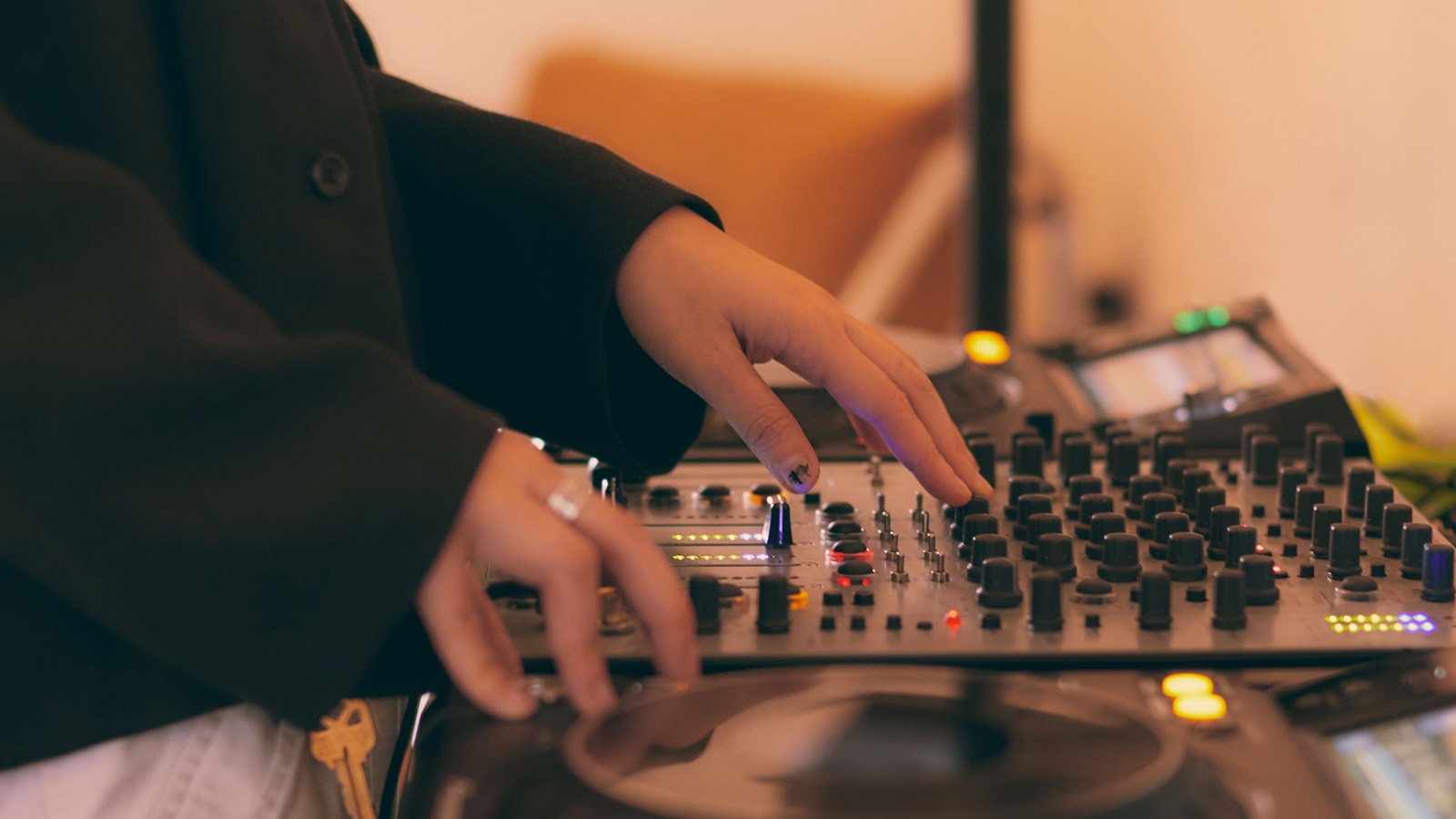 Techno DJ Lydo Interview XTRA.GEAR Rave Gear Boiler Room Underground