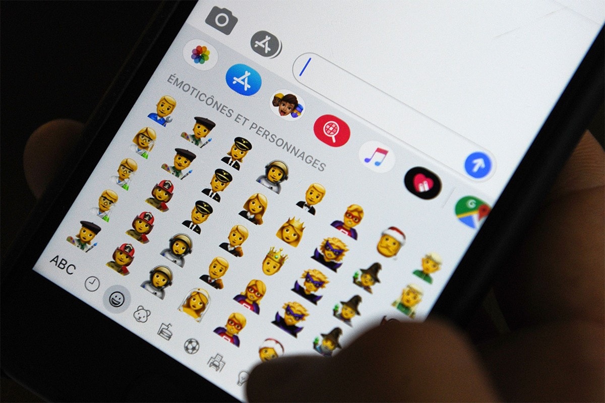Apple iPhone iOS Android Emojis Delayed 2021 2022 Unicode Consortium Samsung Galaxy