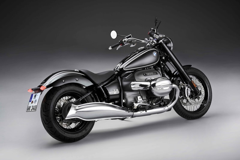 bmw motorrad german germany motorcycles r18 cruiser most powerful highest displacement boxer engine 1802 cc motorbike bike