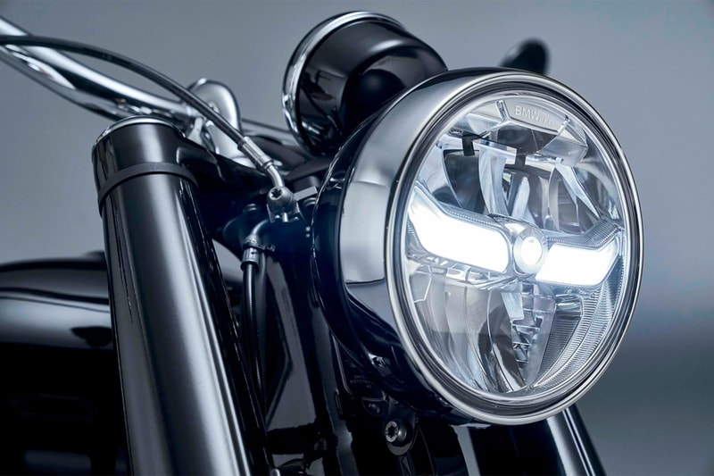 bmw motorrad german germany motorcycles r18 cruiser most powerful highest displacement boxer engine 1802 cc motorbike bike
