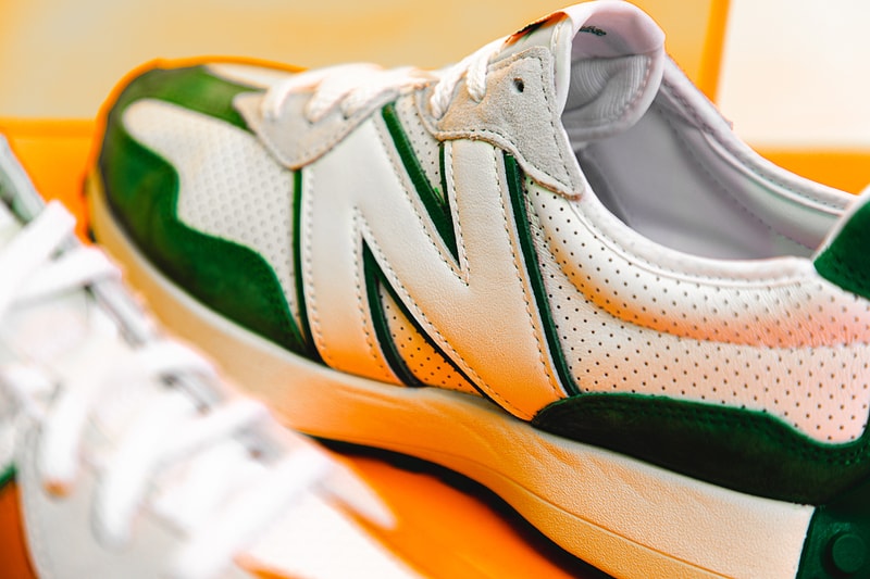 Closer Look: Casablanca x New Balance 327 Release Information Editorial HYPEBEAST Imagery Charaf Tajer Footwear Sneaker Drops Moroccan oranges tennis uniforms colorways