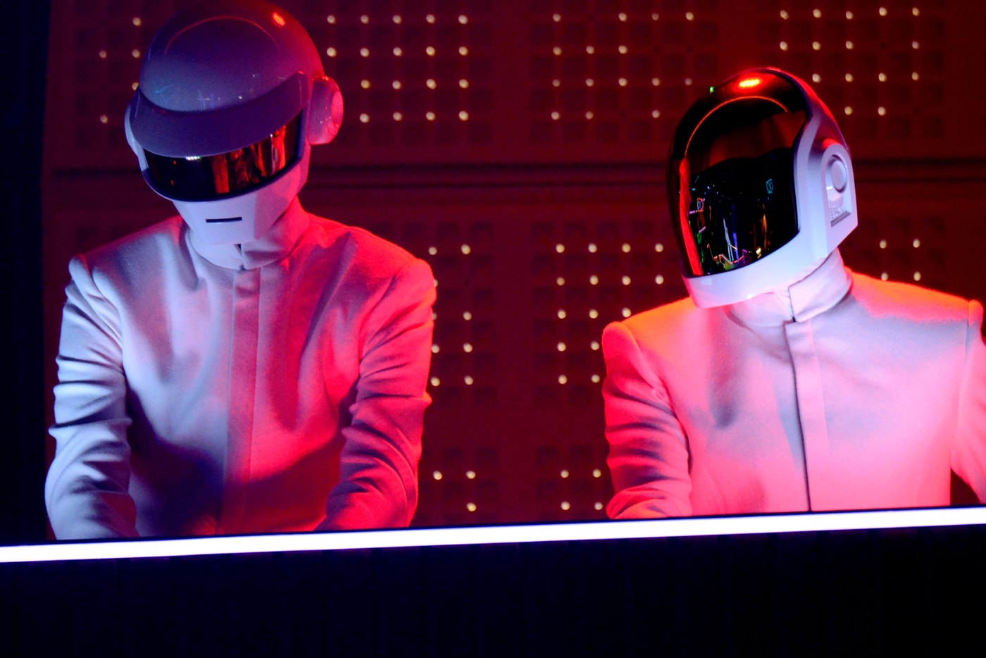 Daft Punk Will Score Dario Argento's New Film movie 'Occhiali Neri' electronic music Thomas Bangalter, Guy-Manuel de Homem-Christo french electro house touch 