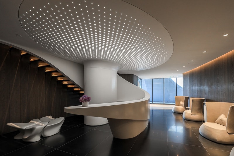 David Beckham 1000 m2 Miami Penthouse Condo one thousand museum zaha hadid design architecture team soccer football player inter milan manchester united mid field Paris Saint Germain