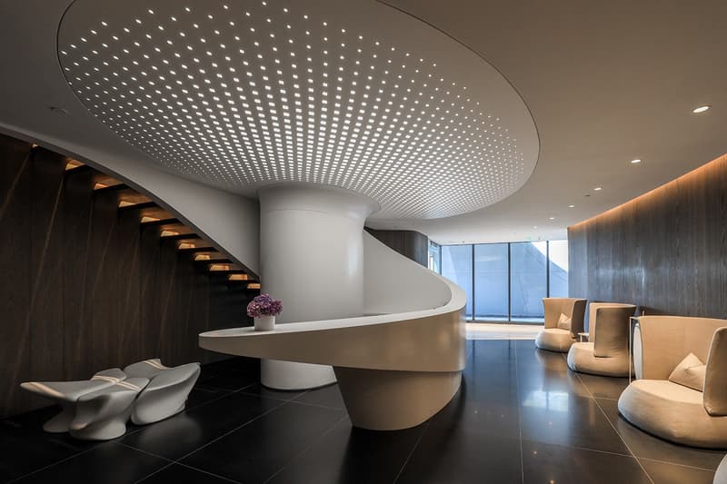 David Beckham 1000 m2 Miami Penthouse Condo one thousand museum zaha hadid design architecture team soccer football player inter milan manchester united mid field Paris Saint Germain
