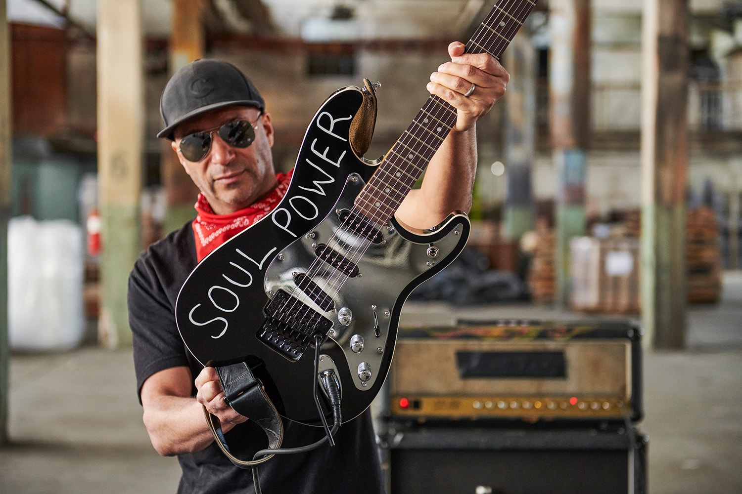 Fender Tom Morello "Soul Power" Stratocaster Guitar Info Rage Against the Machine Audioslave music guitar rock n roll distortion 