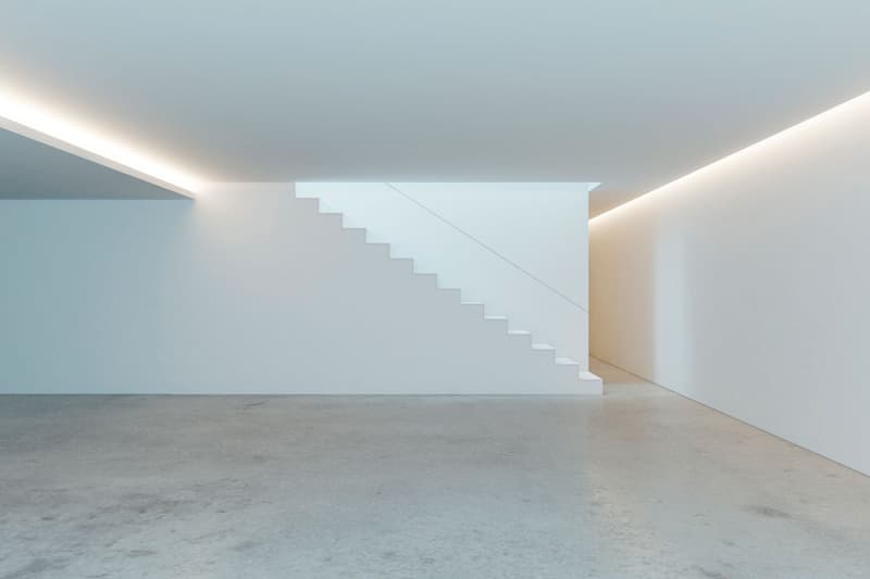 Fran Silvestre Arquitectos House Coimbra-Steinman House Lisbon Portugal Gold Course White Structure Home Two Volumes Pool Terrace