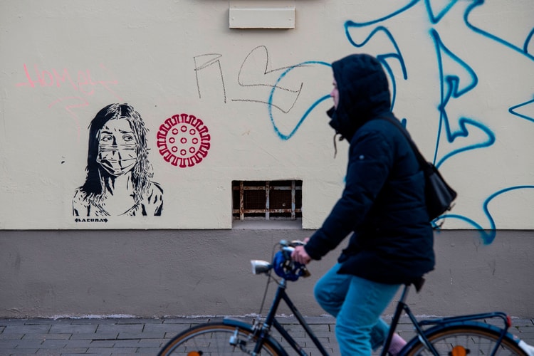 Galleries in Germany & Austria Reopen With Strict Precautions