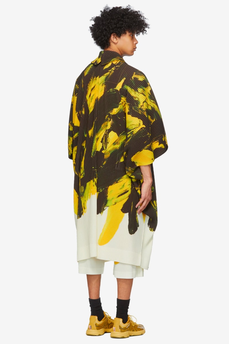Homme Plisse Issey Miyake Action Painting Coat black green yellow black blue menswear streetwear spring summer 2020 collection japanese designer jacket pleated trench outerwear