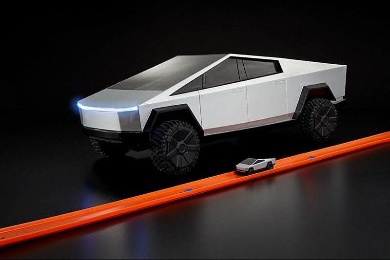 Hot Wheels x Tesla 1:64-Scale R/C Cybertruck Release Mattel RC Cars Toys collectibles Elon Musk SUVs Toys models 