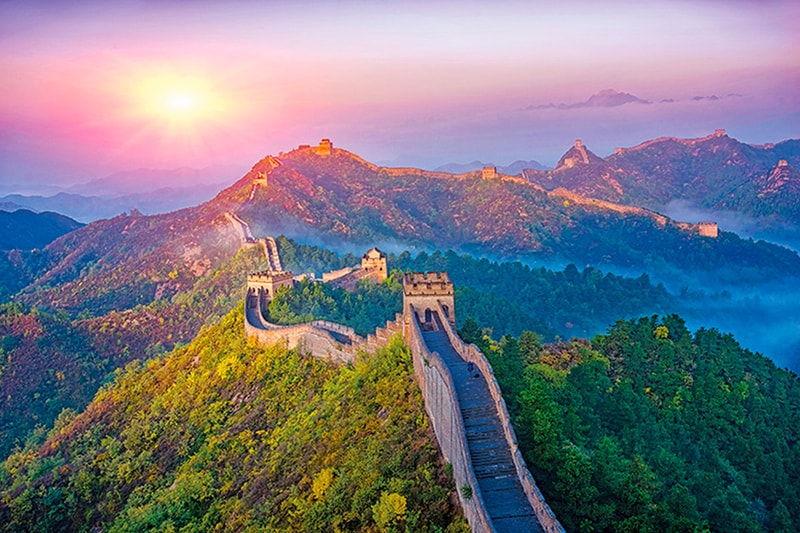Kodak Premium Puzzle Presents The World's Largest Puzzle 51300 Pieces 27 Wonders from Around The World Info Buy Price Release