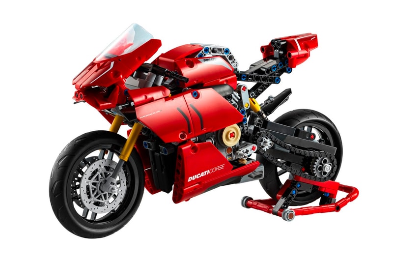 Lego Technic Ducati Panigale V4 R Release figures Bikes Motorcycles Italian Racing Red Blocks Toys Design Ducati Design Center