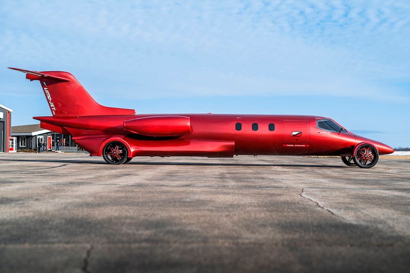 Limo-Jet 42' Lear Jet Learmousine Concept Mecum Auctions 8.1-liter Chevrolet Vortec V8 truck engine custom build Dan Harris custom built party bus