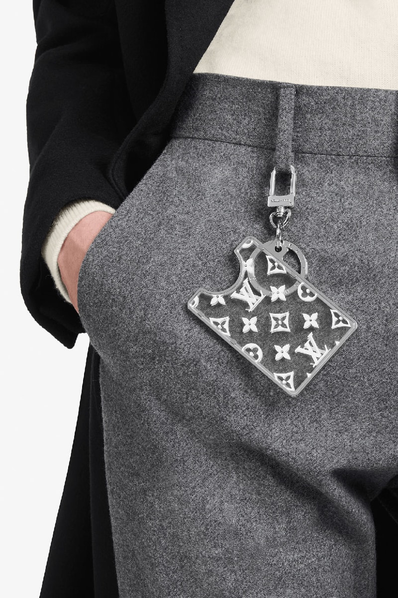 louis vuitton virgil abloh menswear mens jewelry chain necklace ring silver monogram multicolor iridescent scarf hat belt bag card holder release information buy cop purchase