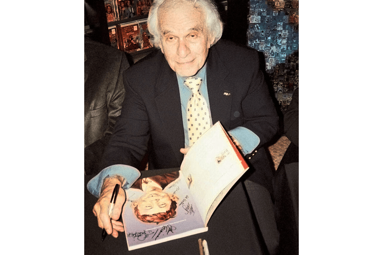 Mort Drucker, Legendary 'MAD Magazine' Illustrator, Dies at 91