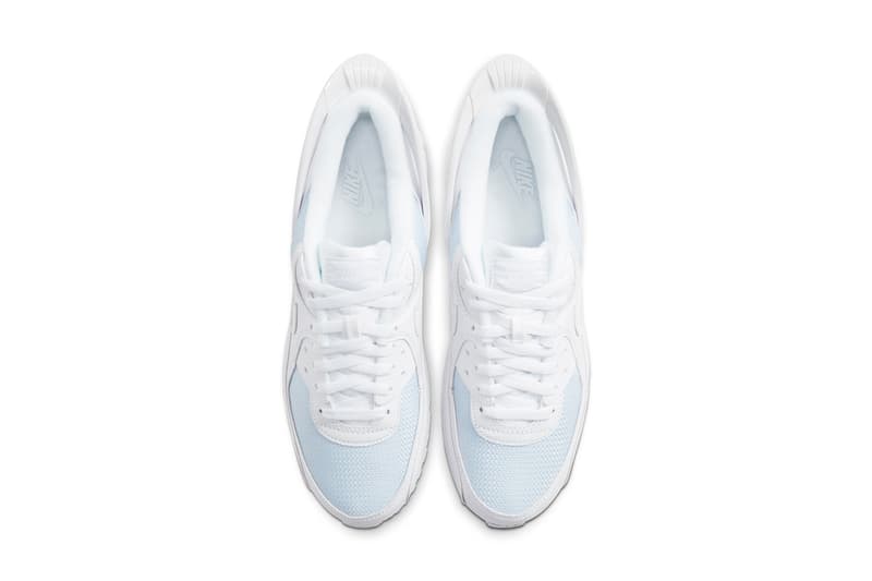 Nike Air Max 90 Flyease Triple White release