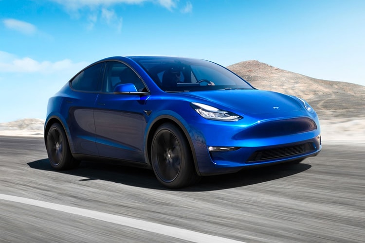 Elon Musk Suggests Teslas Will Learn to Park Themselves Later This Year