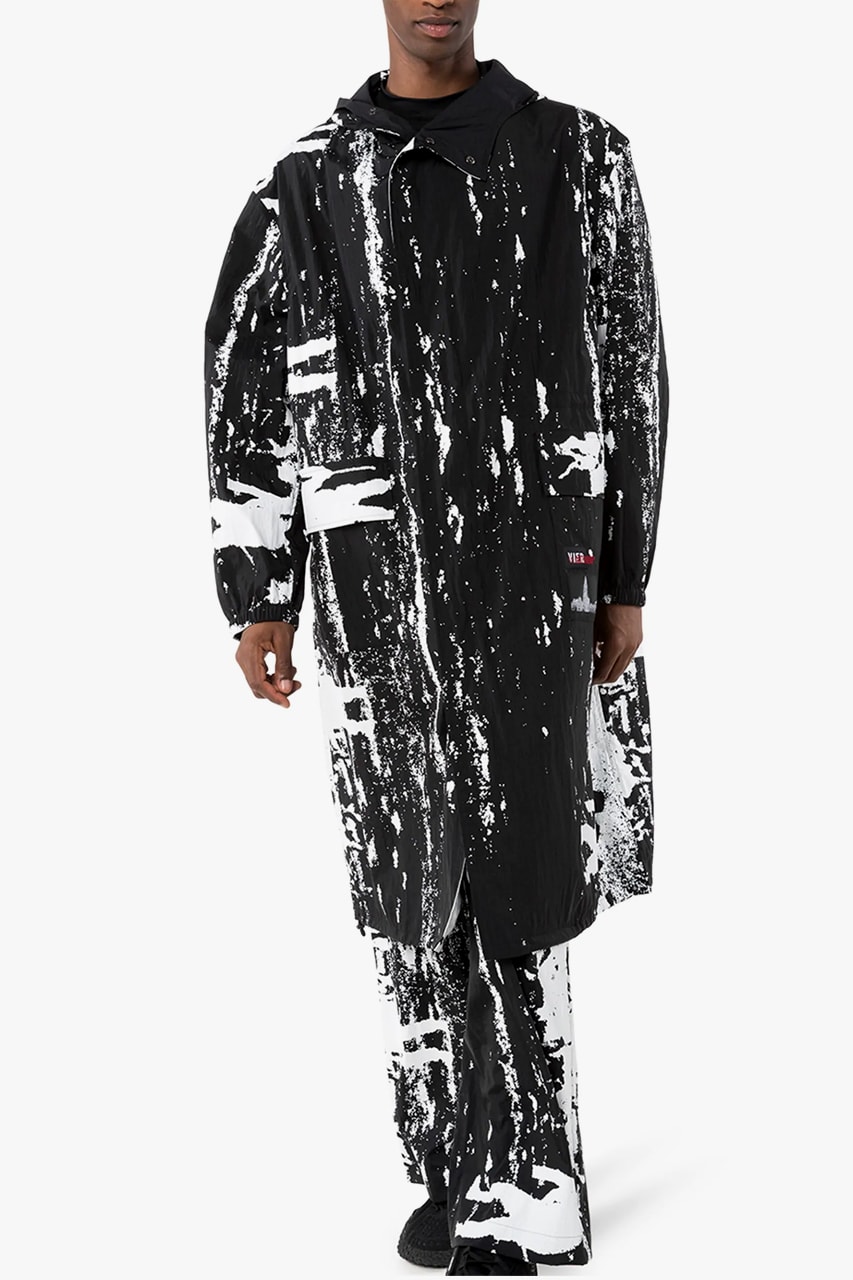 VIER x th Graphic Print Coat Taro Horiuchi coat paint trousers graphic menswear streetwear spring summer 2020 collection antwerp designer black white monochromatic 
