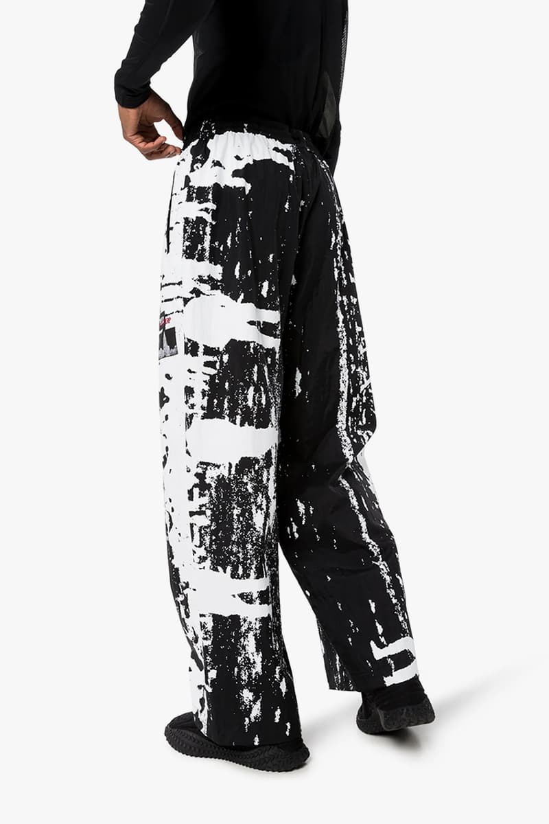 VIER x th Graphic Print Coat Taro Horiuchi coat paint trousers graphic menswear streetwear spring summer 2020 collection antwerp designer black white monochromatic 