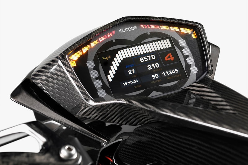 Vyrus Alyen 988 Ducati-Powered Superbike Motorbike Release Launch First Look Automotive News Italy naked carbon fiber panels Brembo 1,285 cc